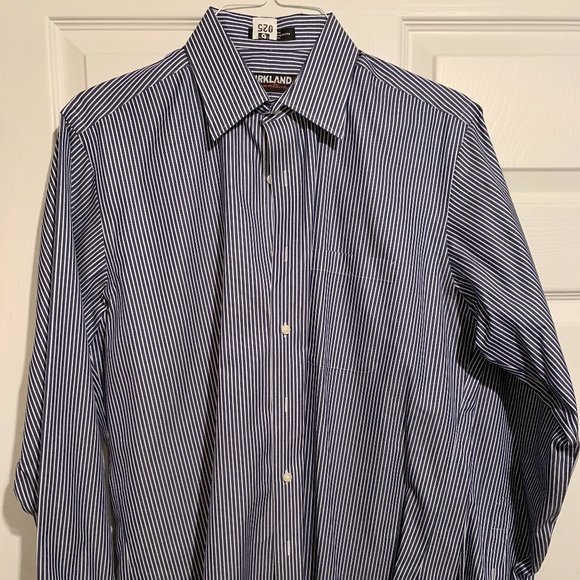 Kirkland Men's Long Sleeve Dress Shirts...Lot of 3 - Picture 6 of 13